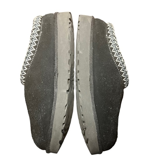 SOLD UGG Tasman Clog Black Suede Fuzzy Inside - Picture 8 of 13